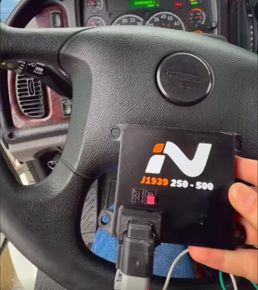 J1939 250 kbps to 500 kbps Bidirectional Converter