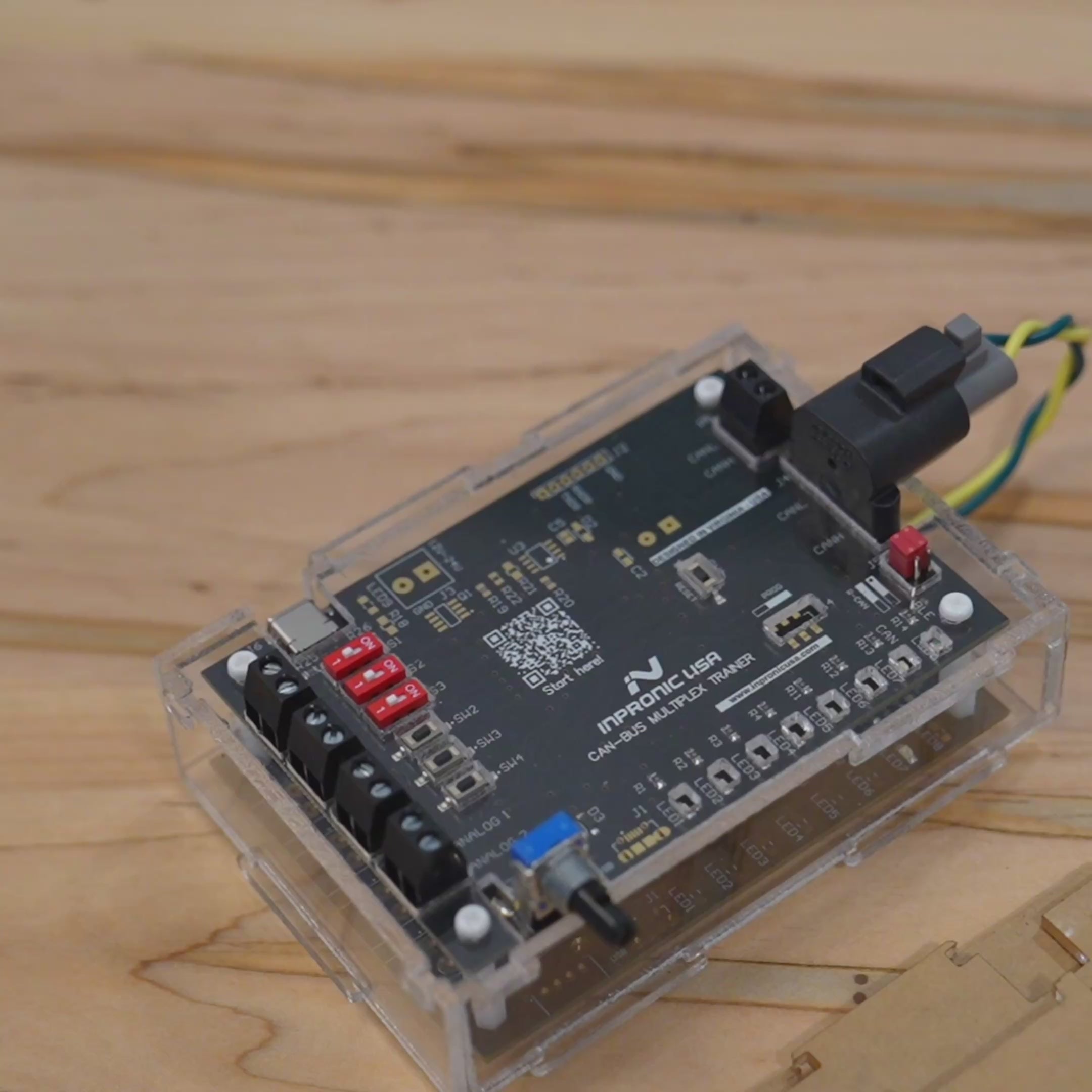 Load video: Trainer Case